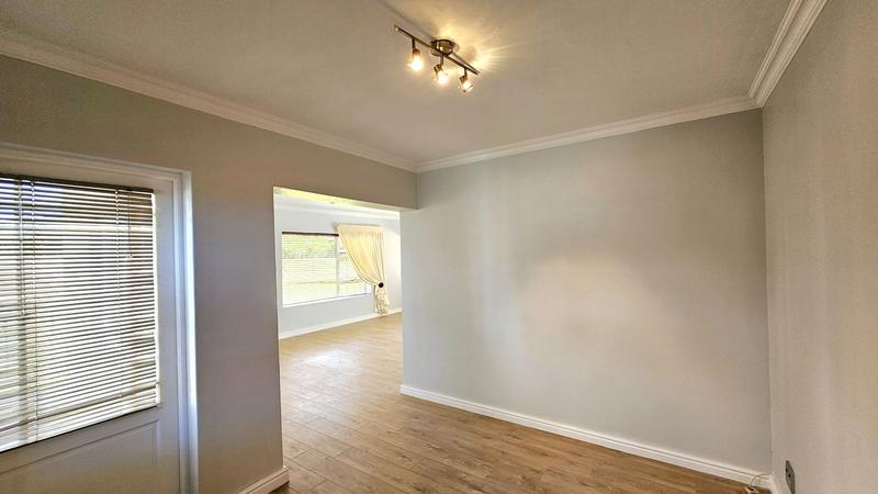 3 Bedroom Property for Sale in Dana Bay Western Cape